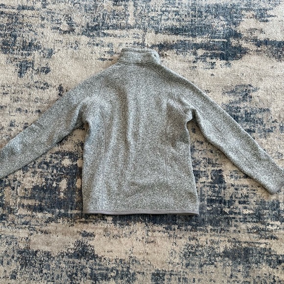 Women’s Patagonia Half Zip - Picture 4 of 4